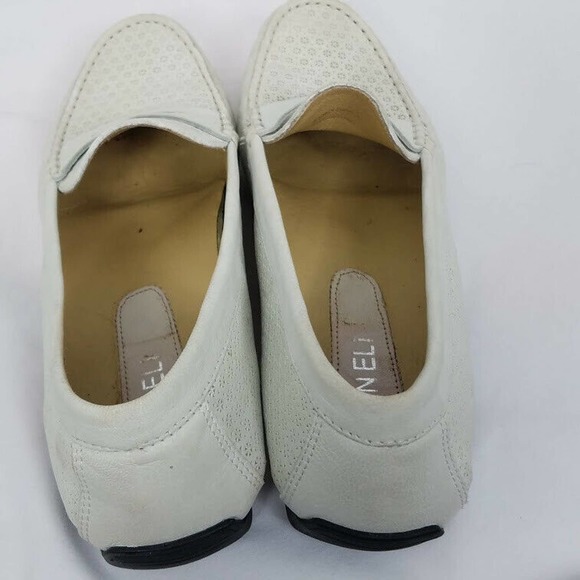 VanEli Loafer Flats Ivory White 9.5 Driving Shoes Moccasin Perforated Leather - Picture 7 of 9